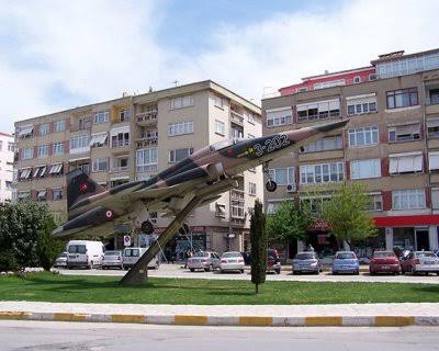 Kırklareli Vilayet Meydanı Uçak Heykeli