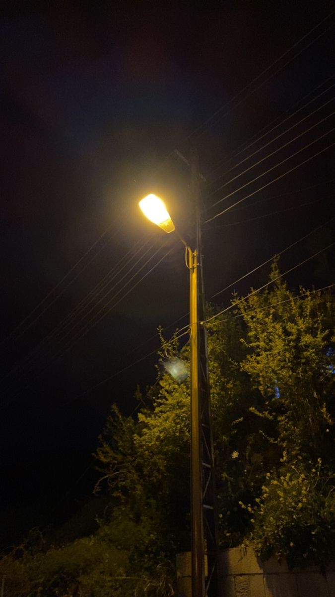 Bazen bir sokak lambasının bile çok büyük bir anlamı olabiliyor